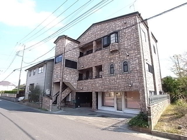 建物外観　陽当たり良好な素敵な外観！