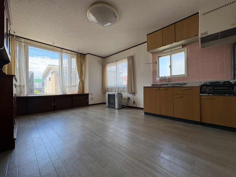 居室・リビング　広くてキレイなお部屋が広がっていて、充実した生活が送れそう。