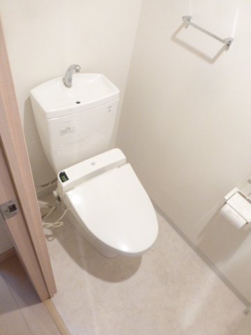 トイレ　写真は同タイプ住居です。