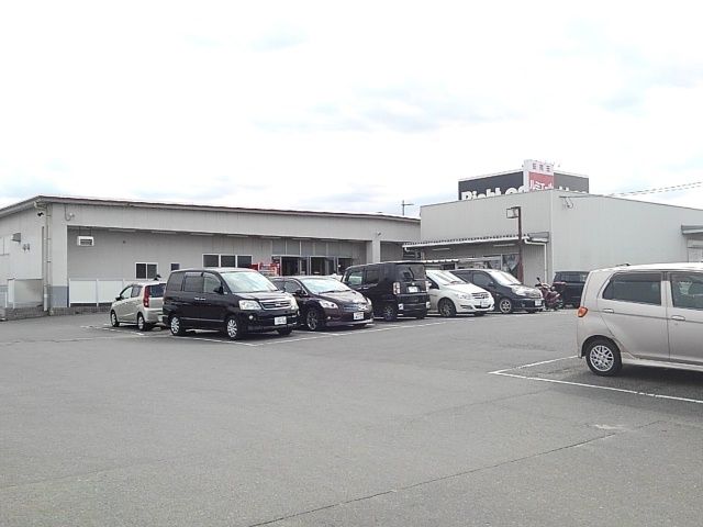 スーパー　ルミエール上津バイパス店（スーパー）まで540m