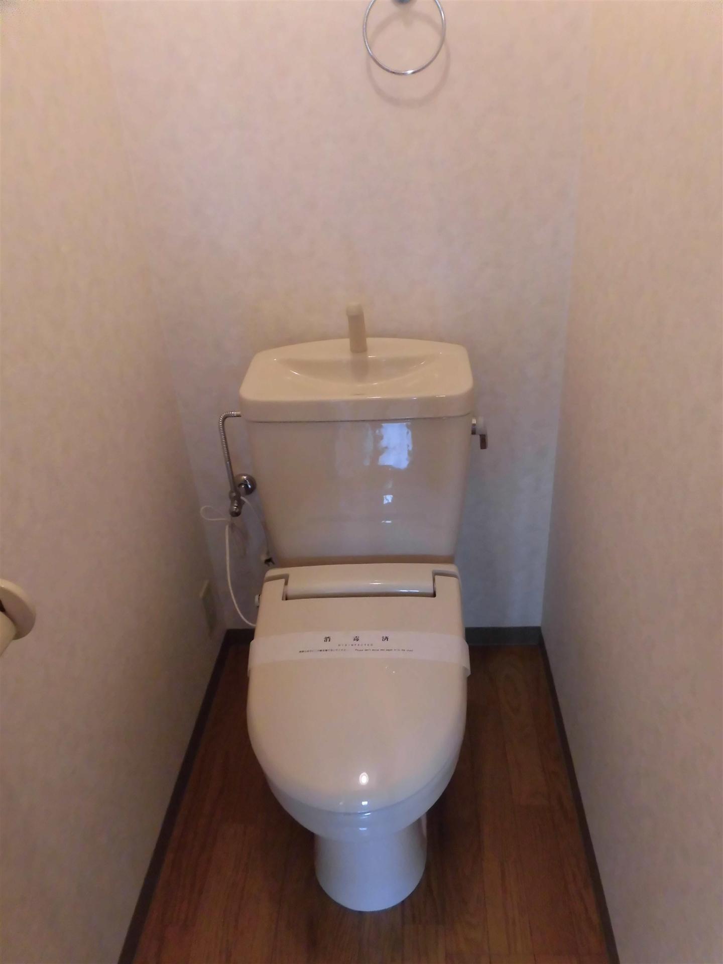トイレ　トイレ