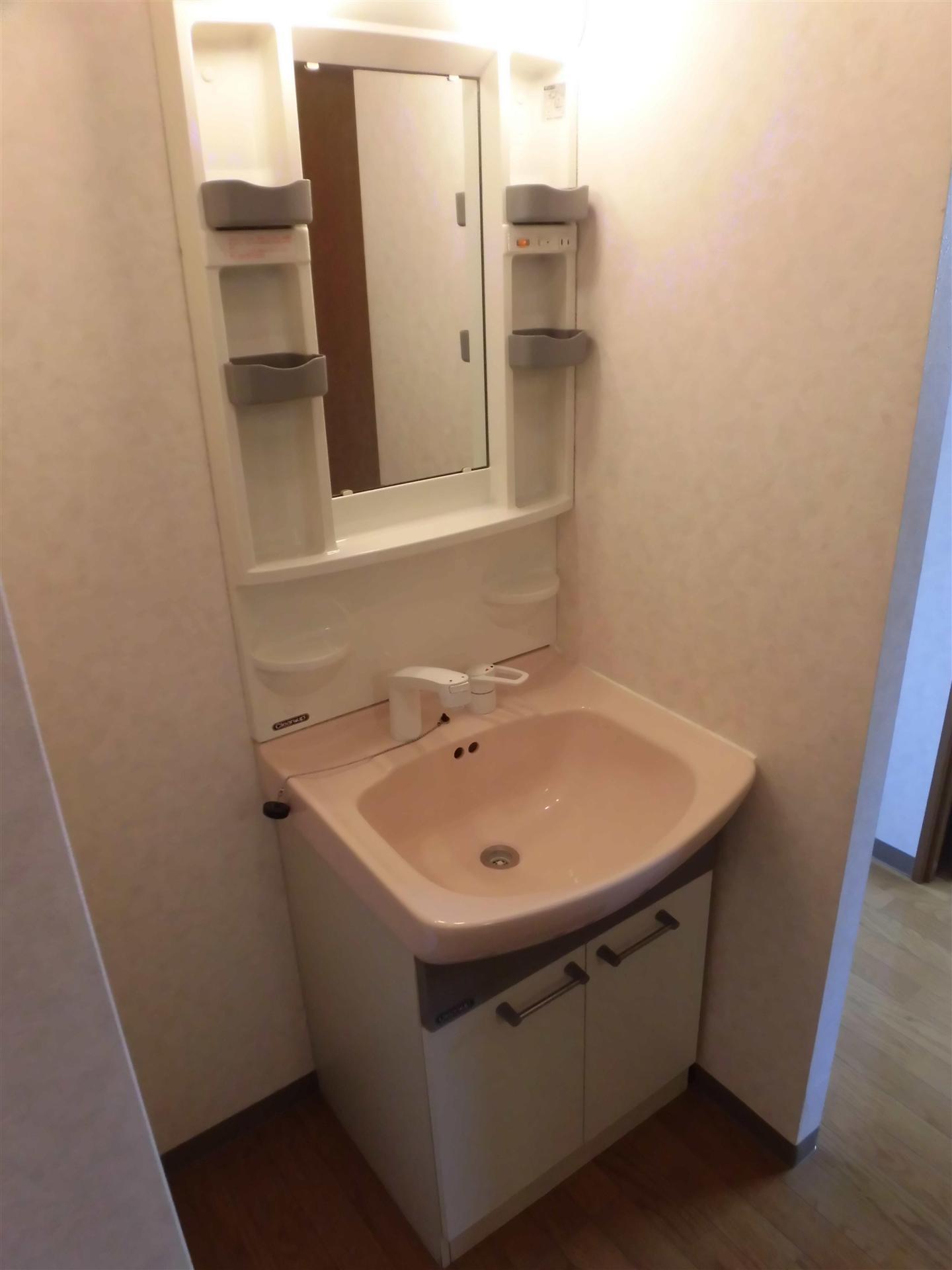 洗面設備　シャンプードレッサー