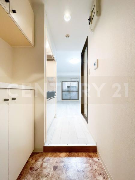 玄関　※他のお部屋の写真です。