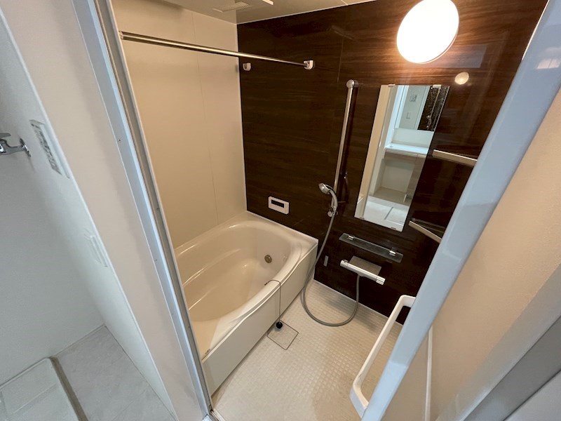 バス・シャワールーム　※他のお部屋です、ご参考までに