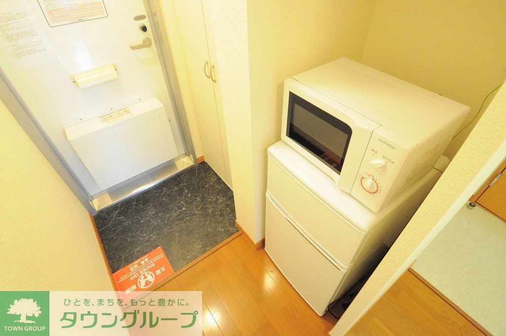 玄関　現状優先となります。