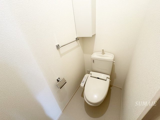 トイレ　温水洗浄付トイレです☆