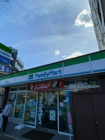 コンビニ　ファミリーマート藤崎駅前店（コンビニ）まで145m