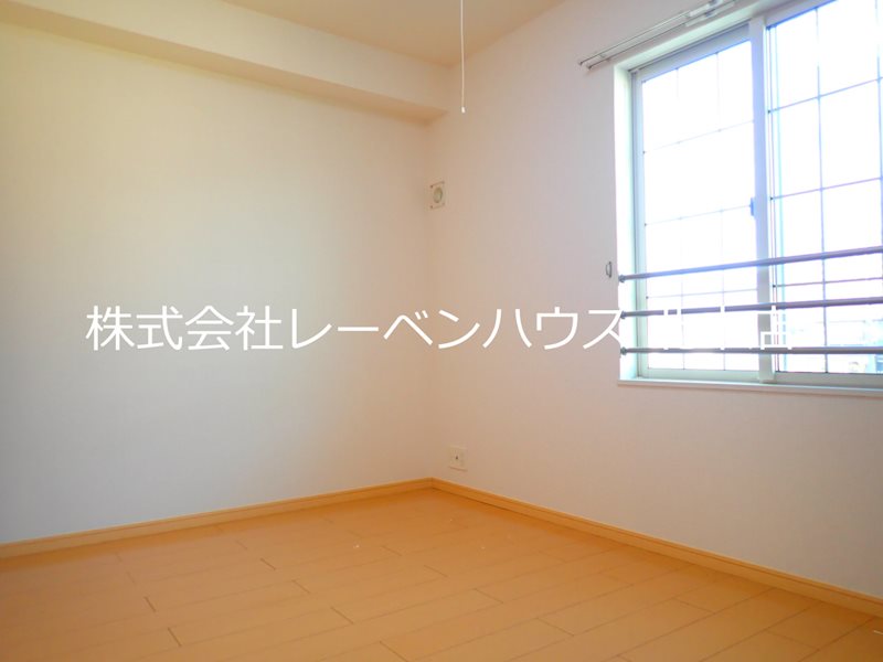 その他部屋・スペース　クリーニング前のお写真です