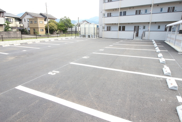 駐車場　駐車場スペース