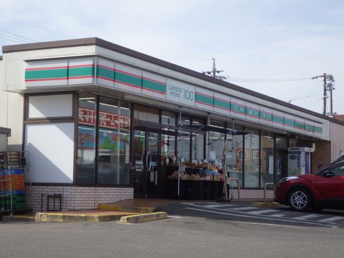 コンビニ　ローソンストア100 LS東海富木島店（コンビニ）まで445m