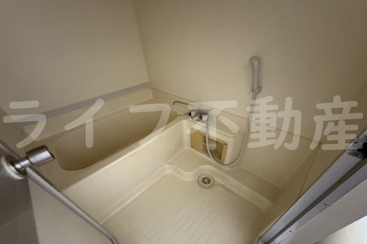 バス・シャワールーム　お風呂で日々の疲れを落としましょう