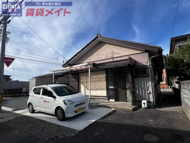 建物外観　東側母屋