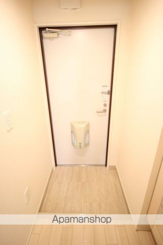 イーグルコートの玄関写真