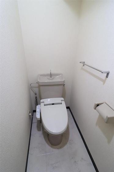 トイレ　他号室のお写真です
