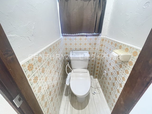 山城町1丁目戸建のトイレ写真