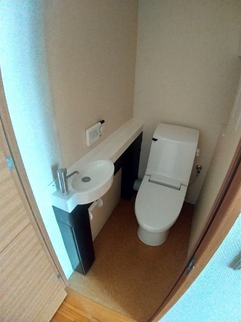 【姫路市十二所前町のマンションのトイレ】
