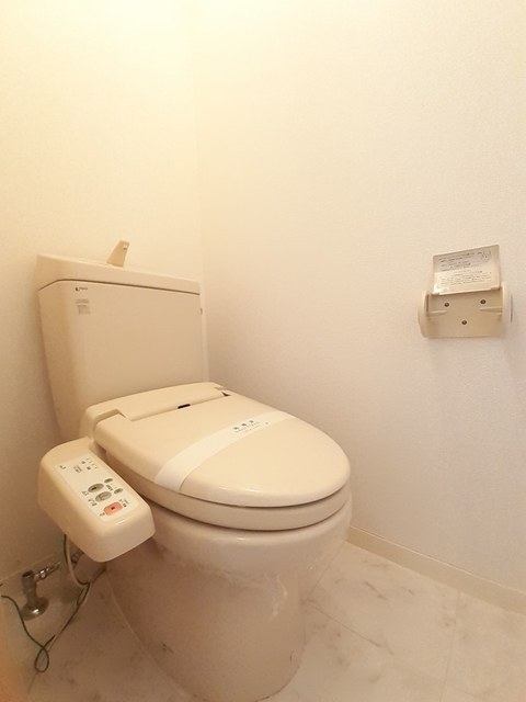 【ピュアーズ０６　Ａのトイレ】