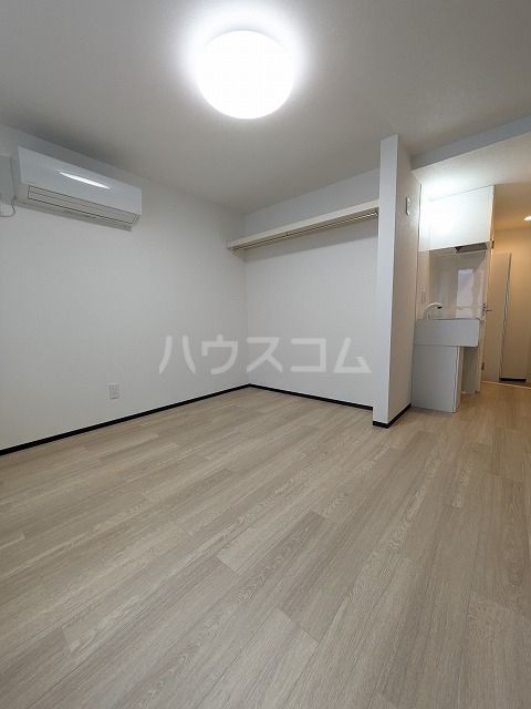 レピュア北千住レジデンスIIの居間写真
