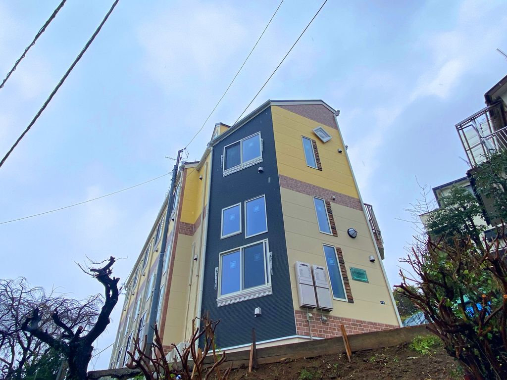 神奈川県横浜市磯子区森５（アパート）の賃貸物件の外観