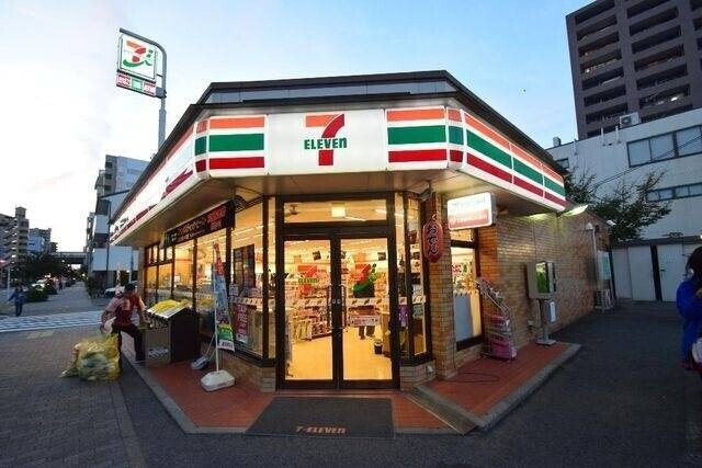 【名古屋市東区主税町のマンションのコンビニ】