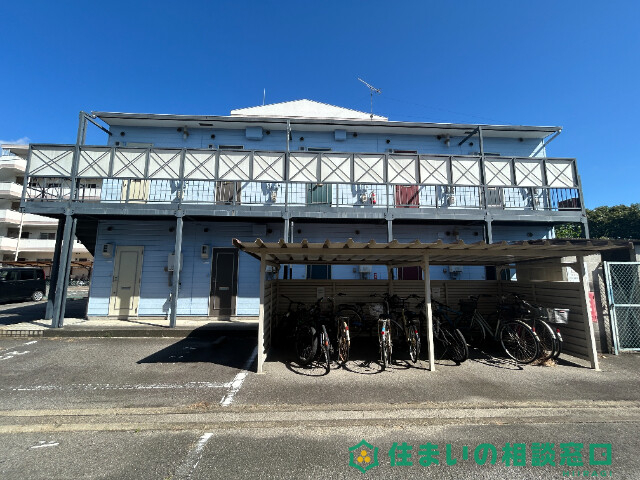 岡崎市上和田町のアパートの建物外観