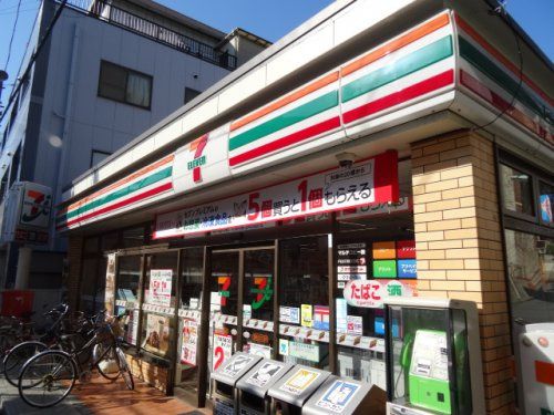 【品川区西品川のマンションのコンビニ】