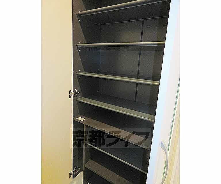 収納　シューズボックス