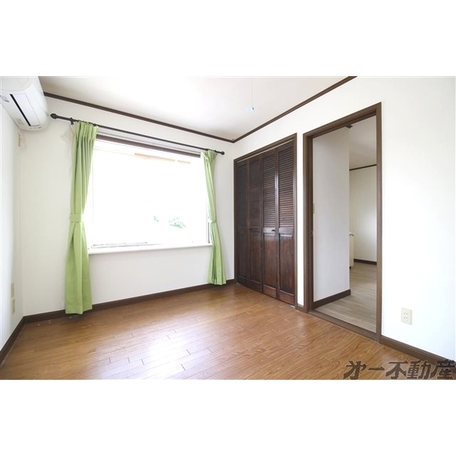 建物外観　洋室