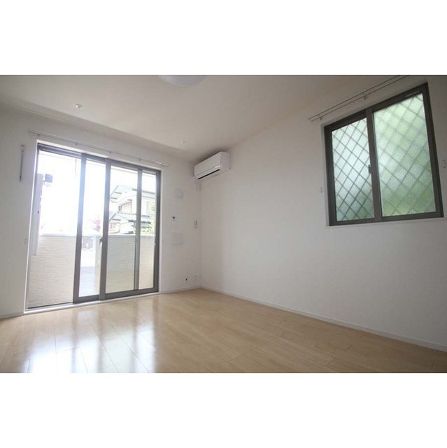 居室・リビング　内装は全て１０３にて撮影しました