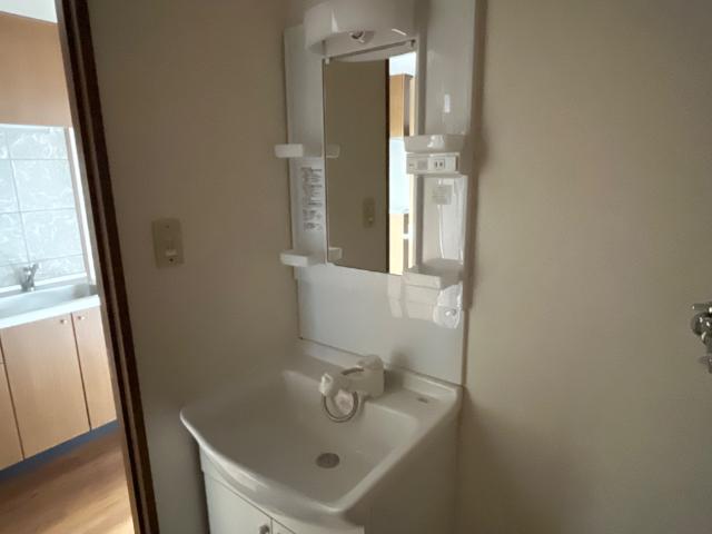 洗面設備　洗髪洗面化粧台