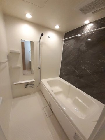バス・シャワールーム　ゆったり過ごせるお風呂です