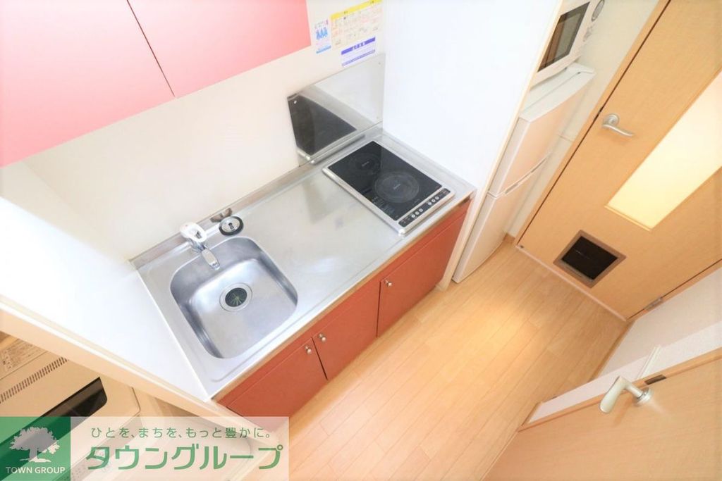 キッチン　仕様・設備は現況と異なる場合があります（現況優先）