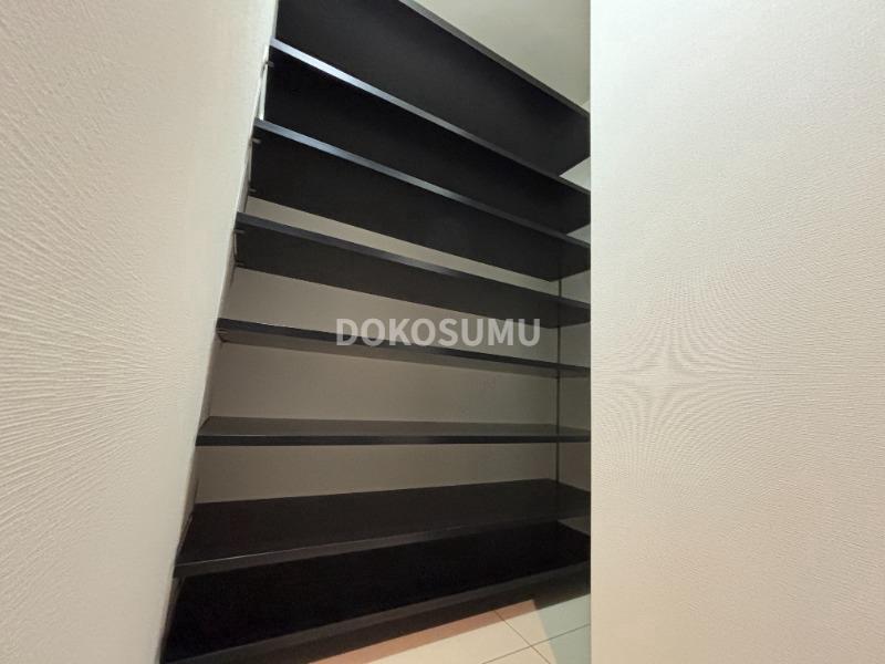 玄関　住まいの顔として相応しい、気品とゆとりのあるエントランス。