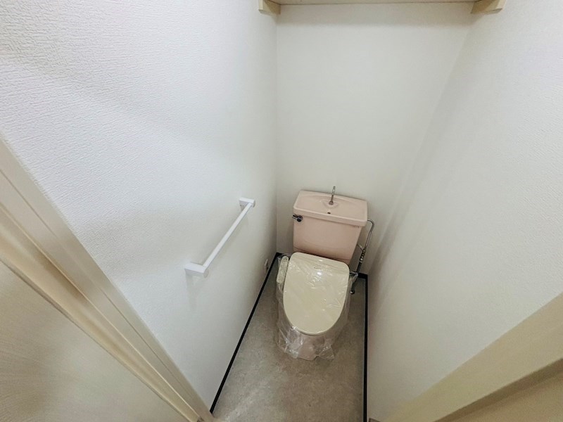 トイレ　別部屋参考写真