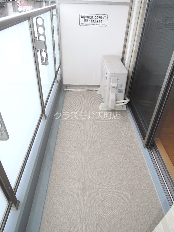 バルコニー