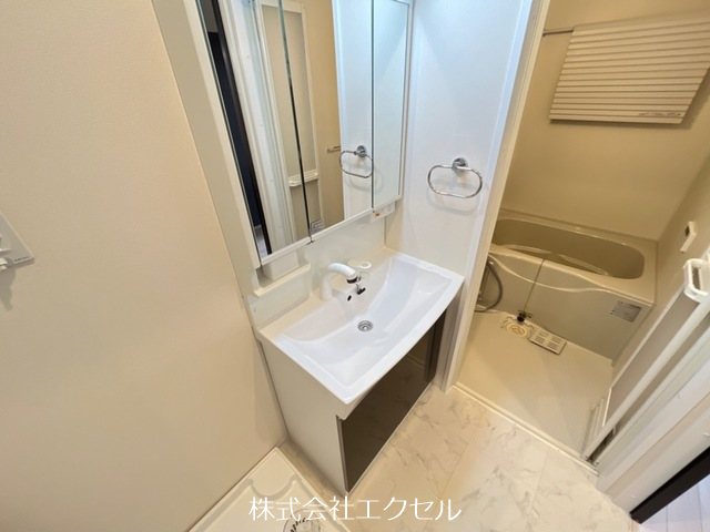 洗面設備　独立洗面台です。
