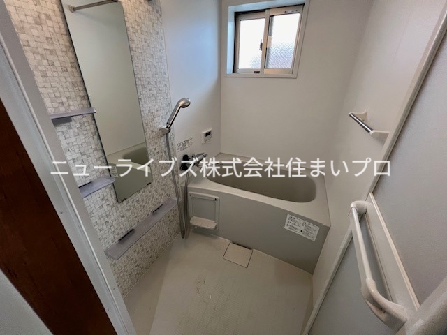 クリエオーレ萱島東の風呂写真