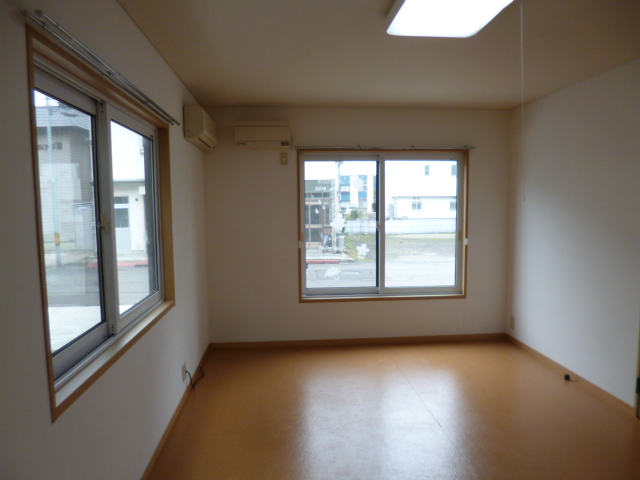 居室・リビング　DK9.6帖です