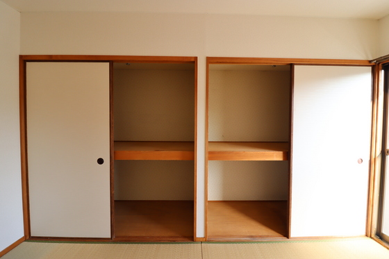 収納　※別号室の写真です