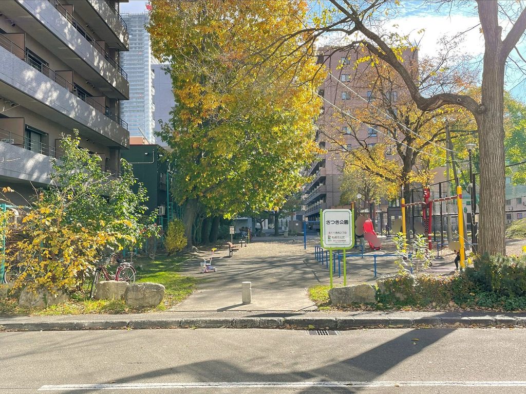 【ＯＮＥ札幌ステーションタワーの公園】