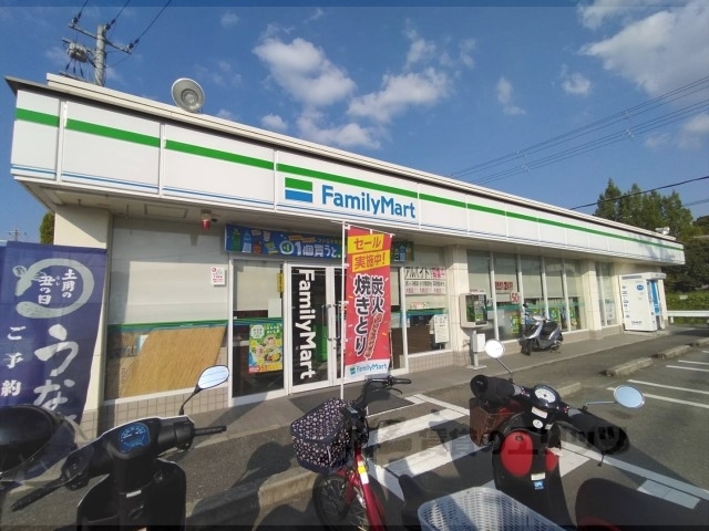 【橿原市見瀬町のアパートのコンビニ】