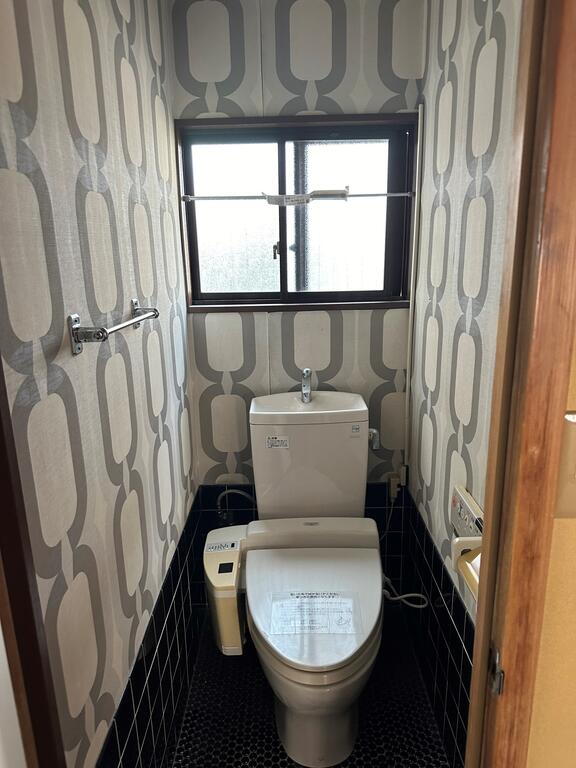 足利通貸戸建のトイレ写真