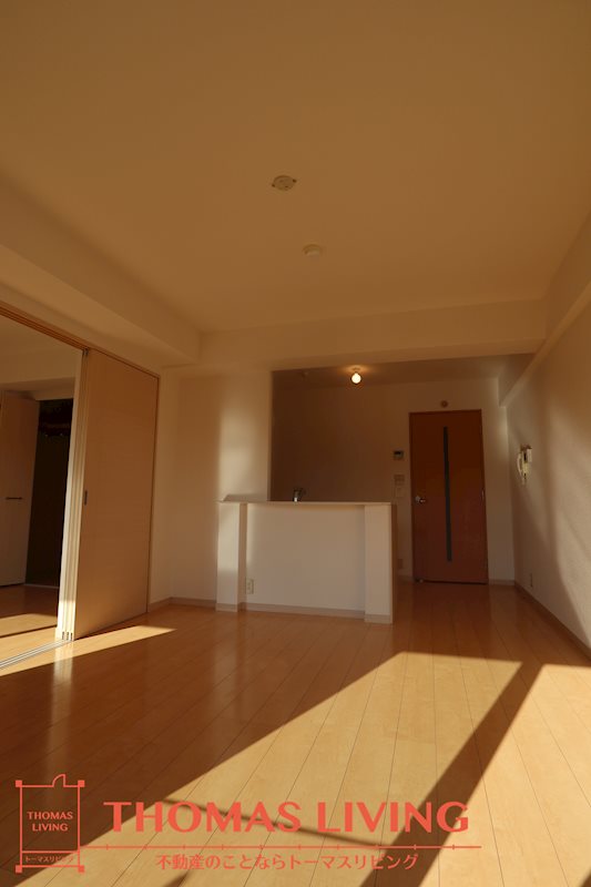 居室・リビング　写真は別号室です。