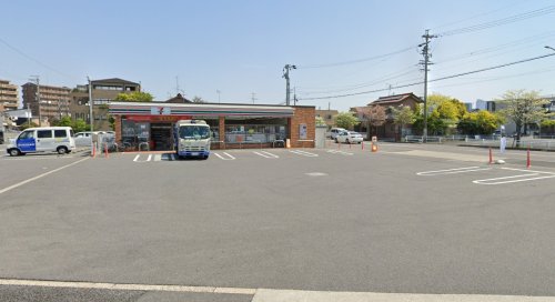 【ARK中村公園南のコンビニ】