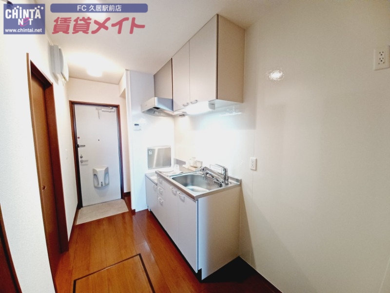 キッチン　同物件別部屋参考写真です。