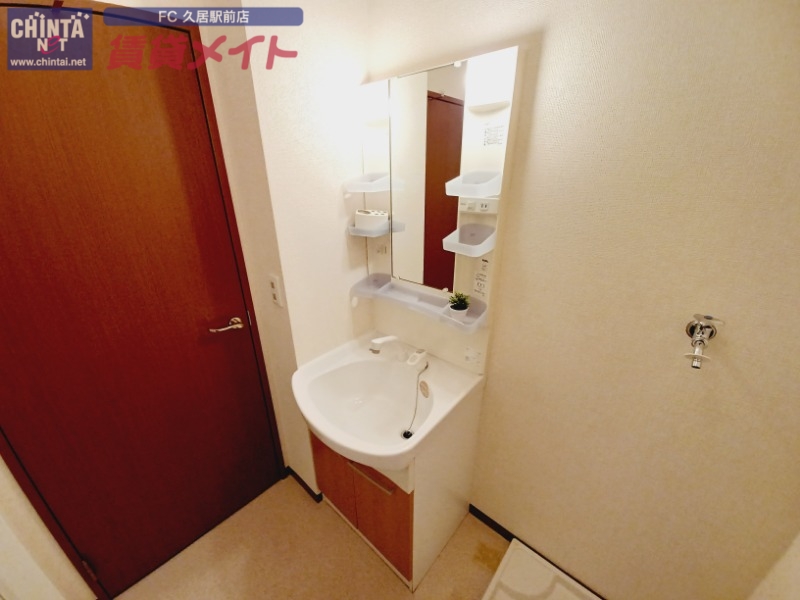 洗面設備　同物件別部屋参考写真です。