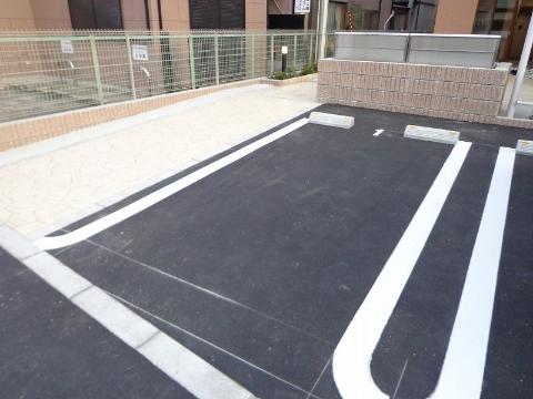 グレンツェン茨木　その他共有部分　駐車場