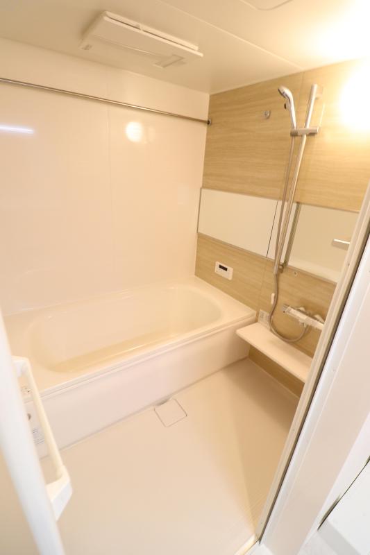 バス・シャワールーム　一坪風呂