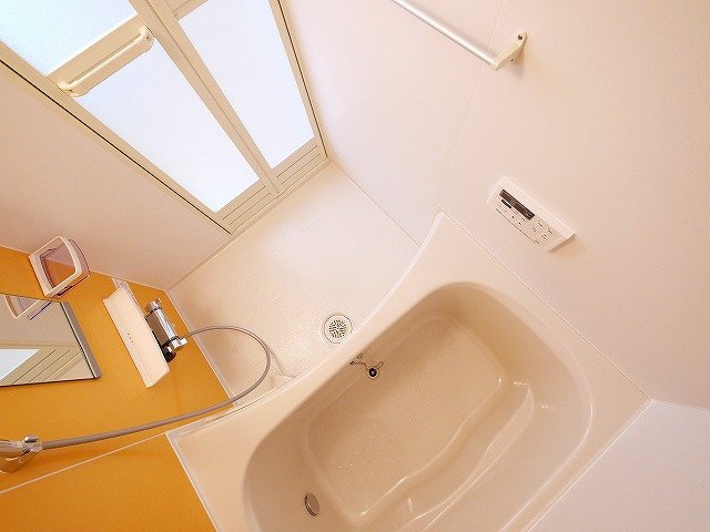 バス・シャワールーム　お風呂です