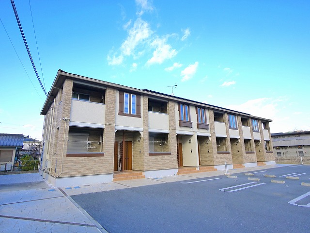 建物外観　外観は落ち着いています